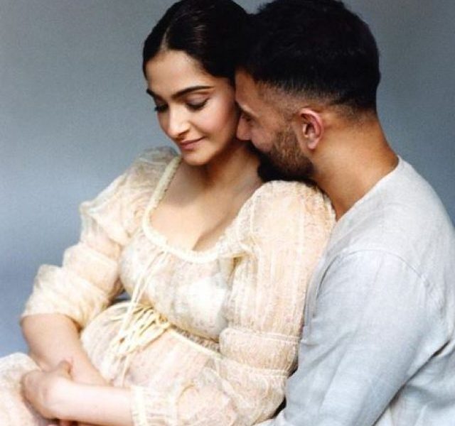 Mom-To-Be Sonam Kapoor “Obsessed” With Husband Anand Ahuja