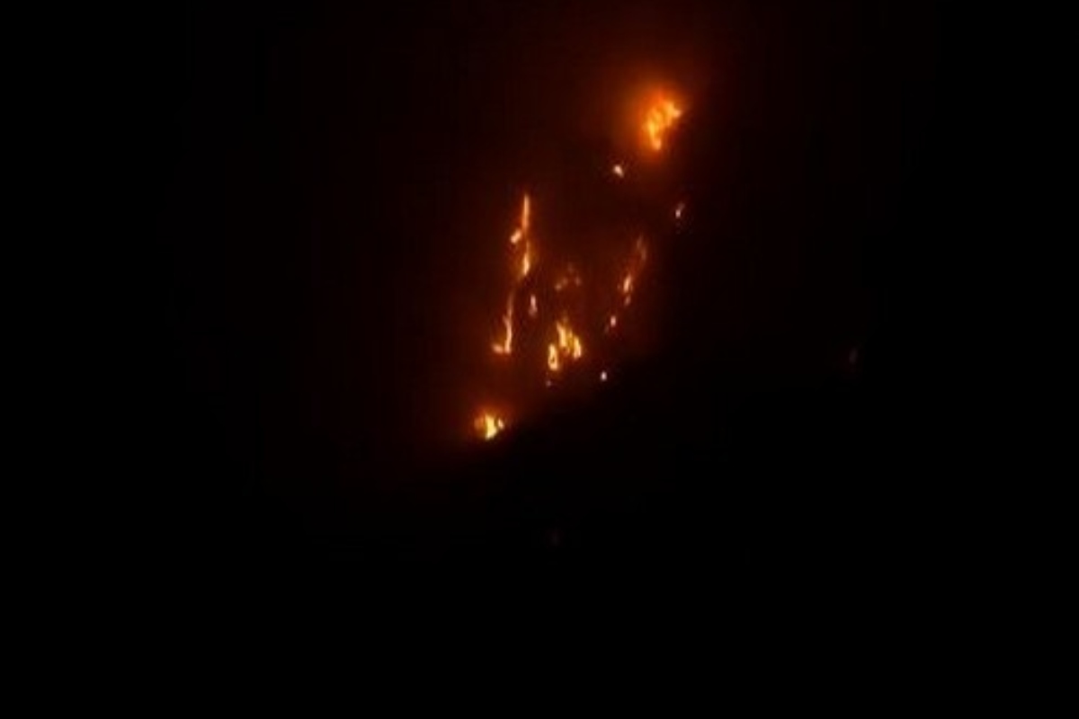 Delhi: Flames continue to emerge from Bhalswa landfill site