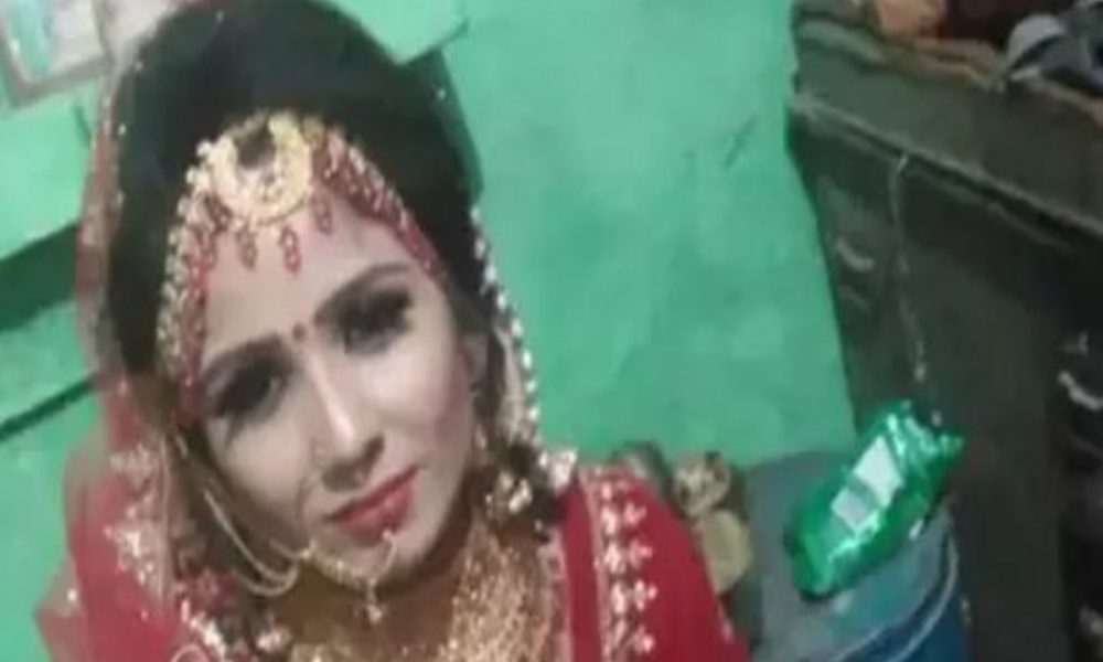 A jilted lover shot and killed the bride at her wedding in Mathura: Watch