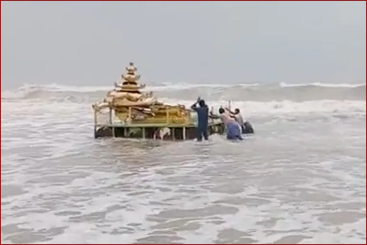 WATCH: Mysterious gold-coloured chariot washes ashore in Andhra amid cyclone Asani