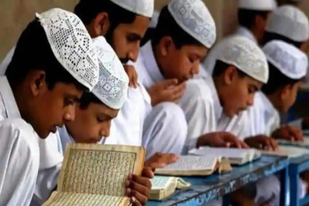 In UP madrassas, students to recite National Anthem before classes; order issued