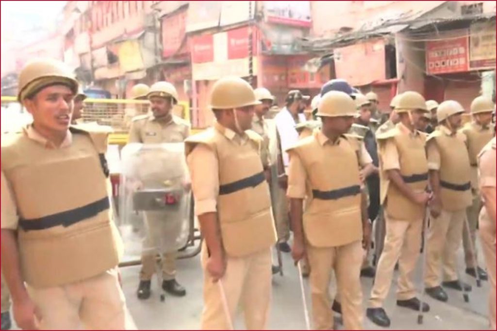 Survey of Kashi Vishwanath Temple-Gyanvapi Mosque complex commences for 2nd day