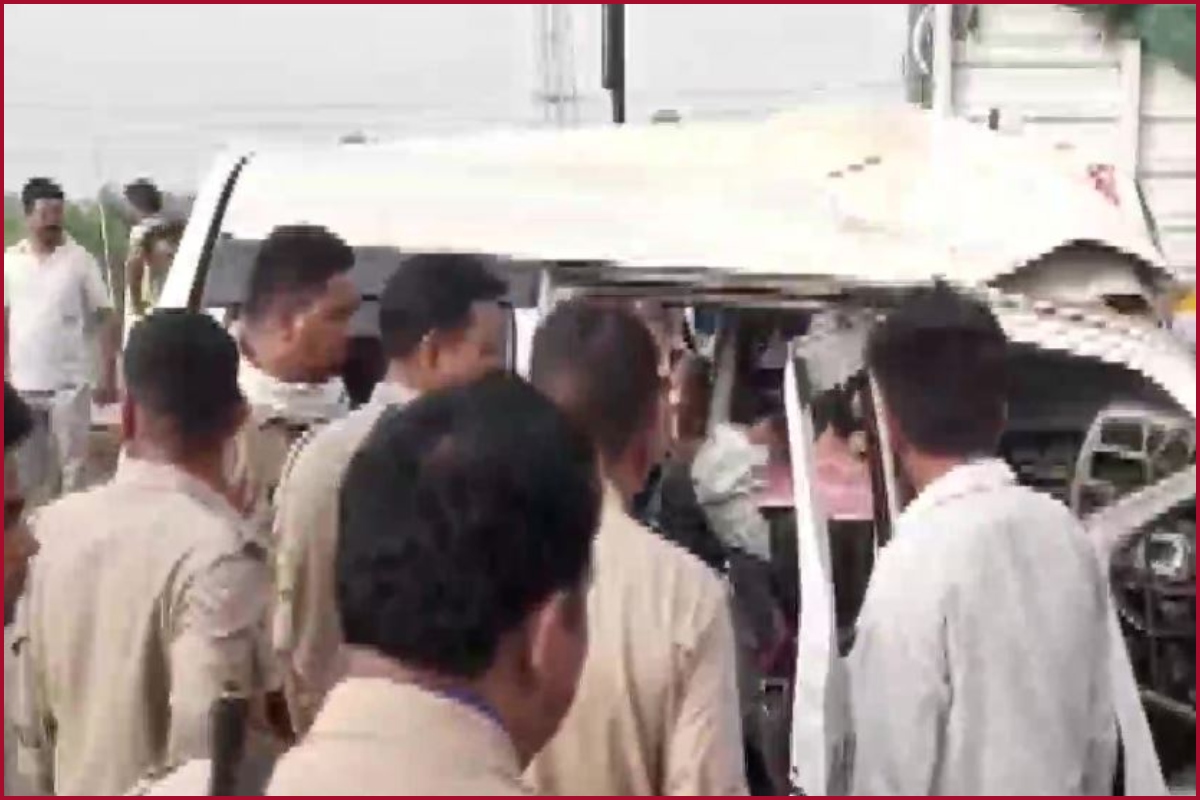 UP: Seven members of family die in collision between ambulance, canter vehicle in Bareilly