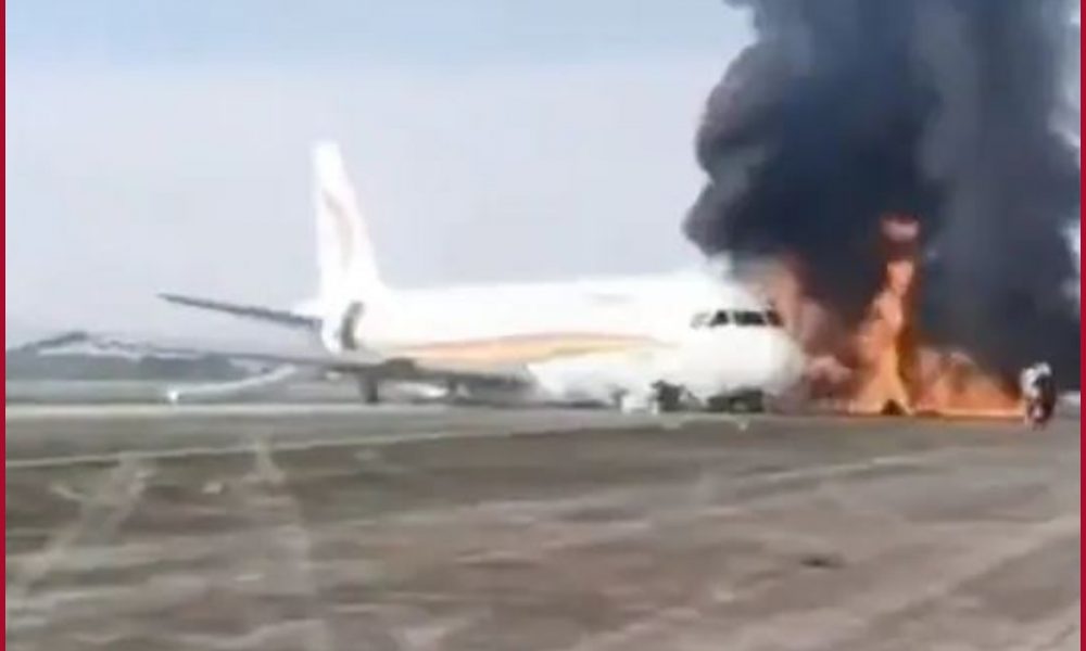 25 injured after passenger plane catches fire on runway in China’s Chongqing (VIDEO)