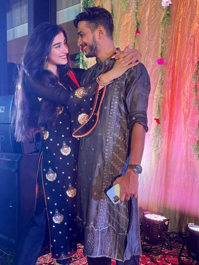 Munawar Faruqui-Nazila Sitashi Pics is all about 'LOVE'