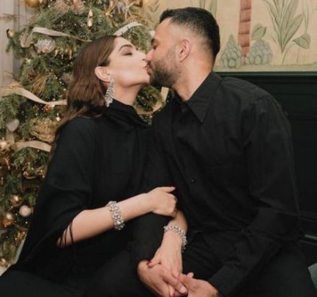 Sonam Kapoor wishing husband Anand Ahuja on anniversary