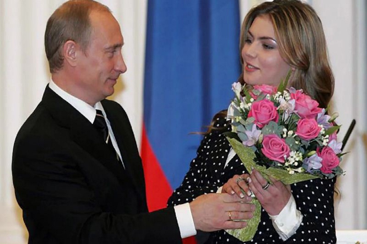 UK imposes sanctions on Putin’s ex-wife, mistress