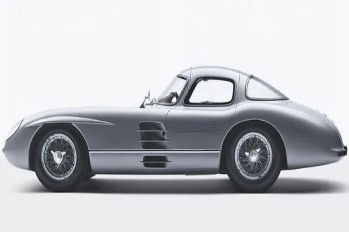 At auction, a vintage Mercedes-Benz car fetches Rs 1105 crore, making it the world’s most expensive car