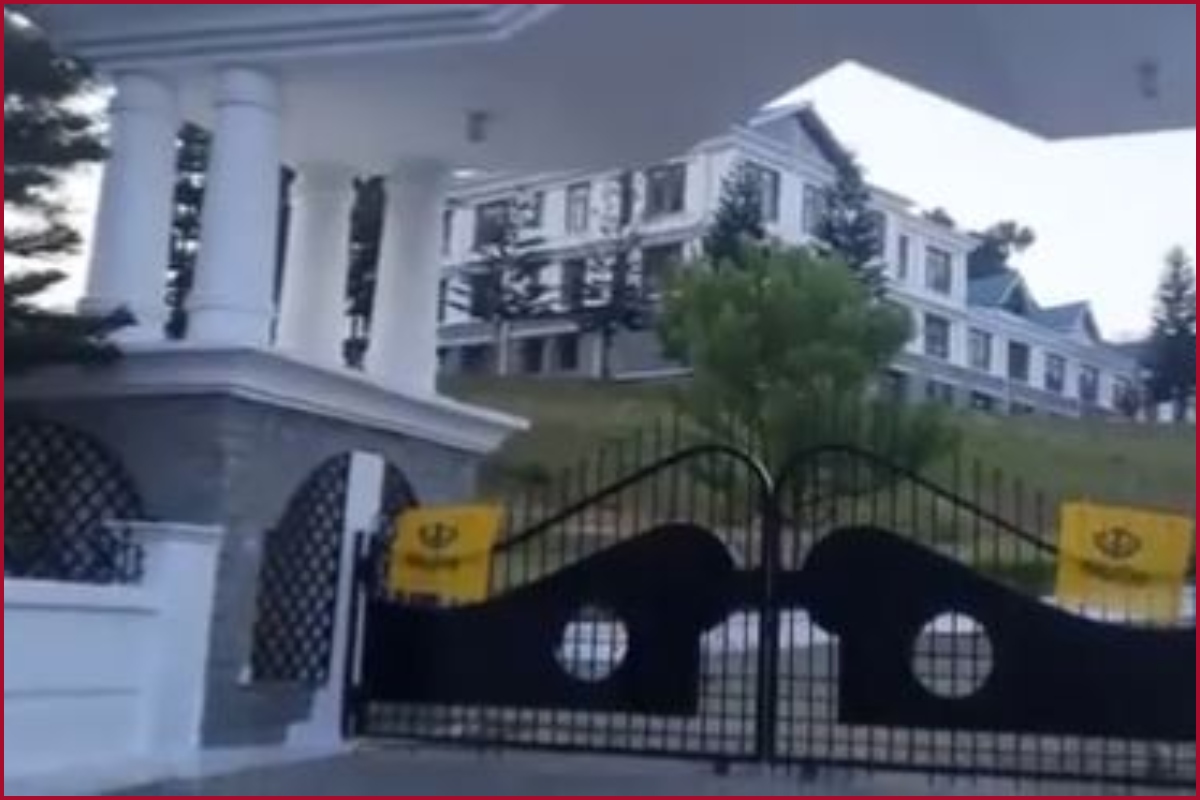 Khalistan flags found on Himachal Pradesh Assembly main gates and boundary in Dharamshala (VIDEO)