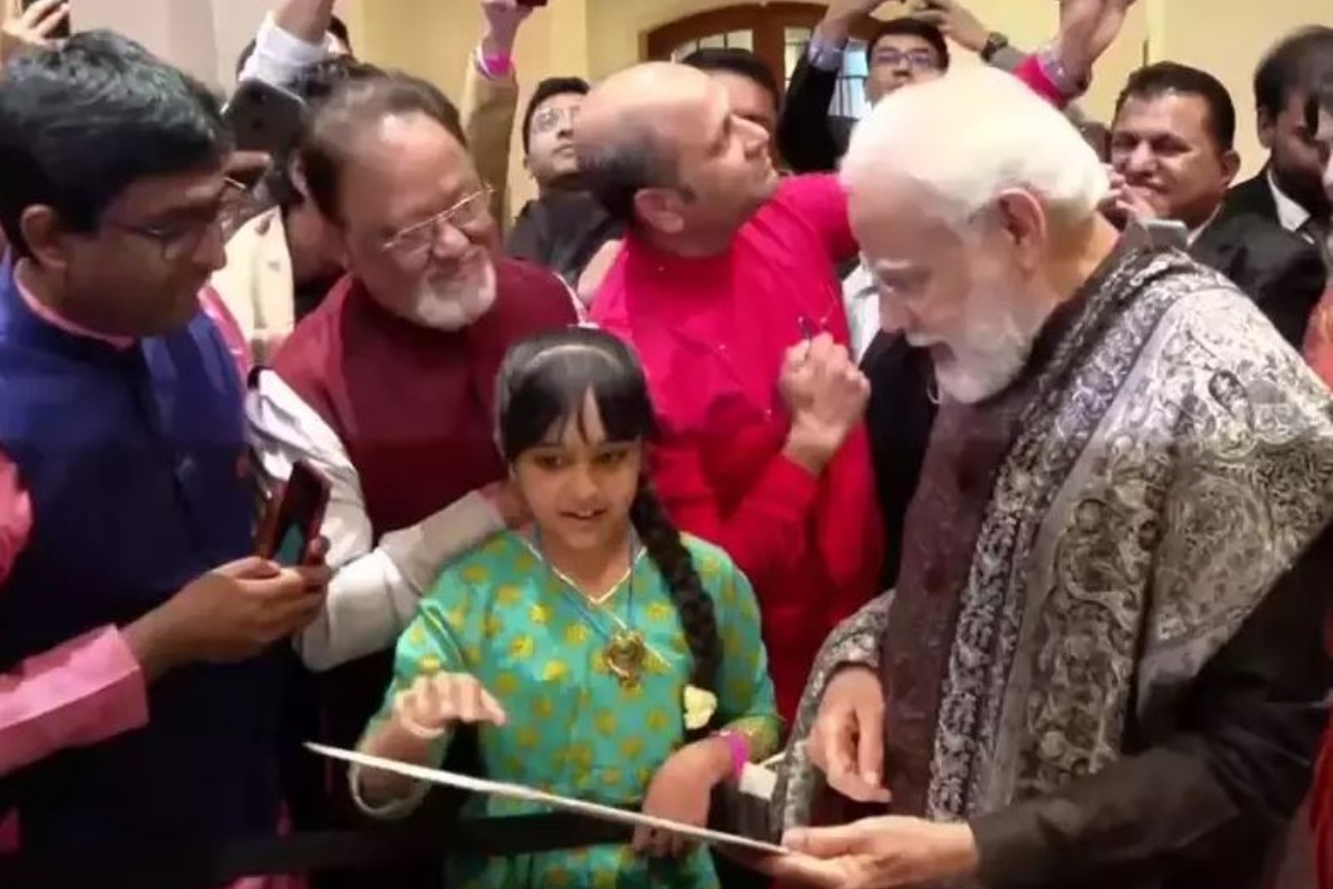 Indian diaspora extends warm welcome to PM Modi in Berlin [Watch]
