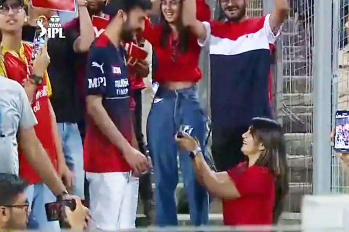 IPL 2022: Girl proposes to RCB fan in stands during CSK match; Netizens call it ‘A Cute Moment’