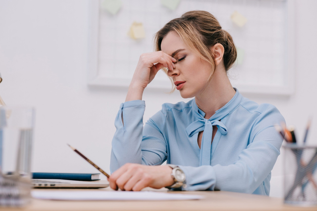 6 easy tips to manage stress and maintain work-life