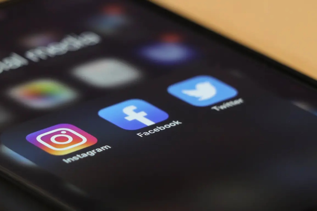 How to use Instagram, other social media platforms to boost your mental health