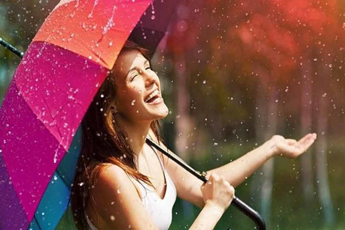 Save your skin from monsoon war, using this products