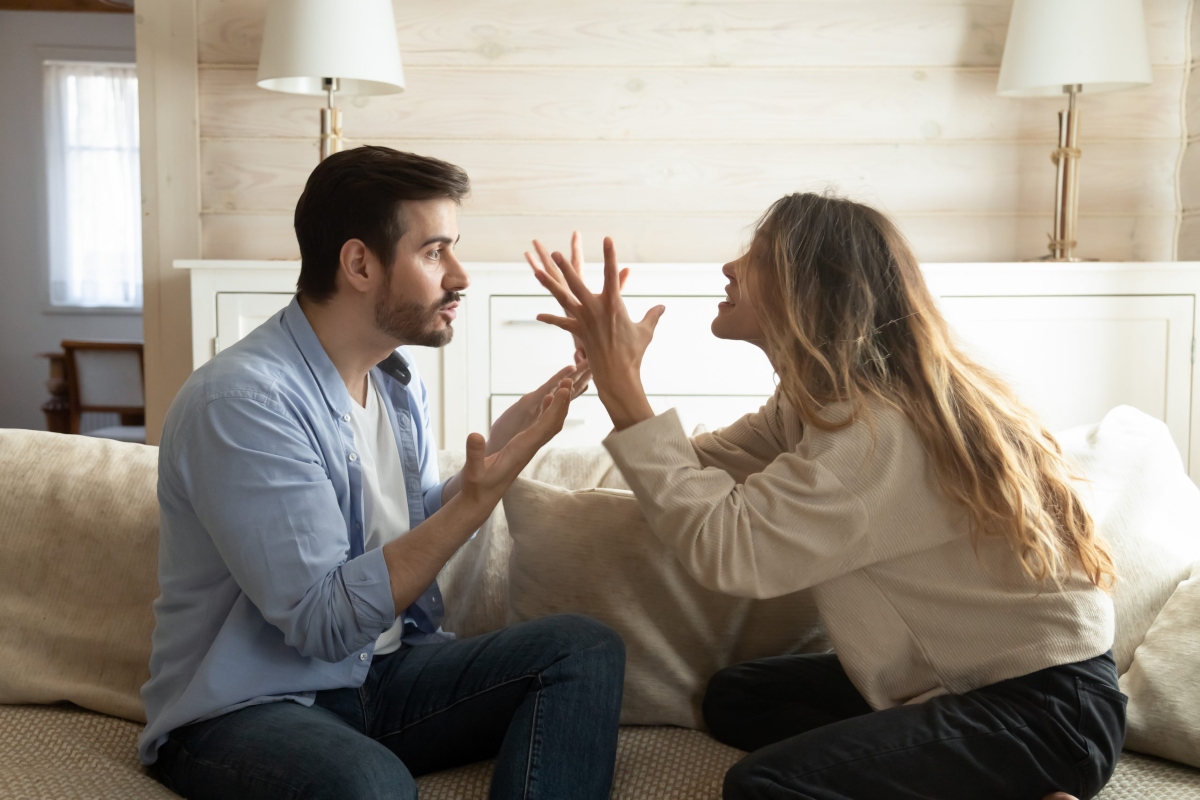 Few signs that your relationship has turned toxic