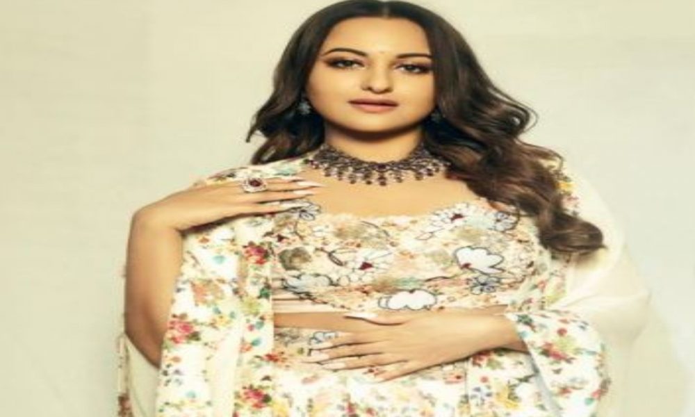 Reaction of Sonakshi Sinha to Zaheer Iqbal’s “I Love You” post sparks wedding rumours