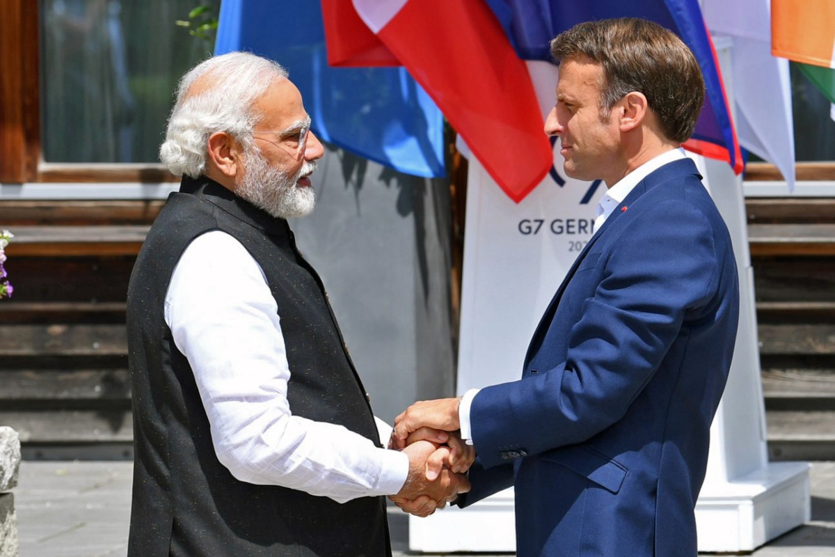 Modi & Macron (1)