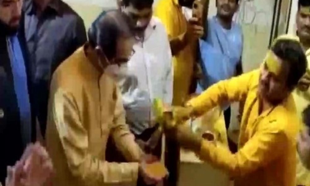 Uddhav Thackeray visits temple after quitting as Maha CM