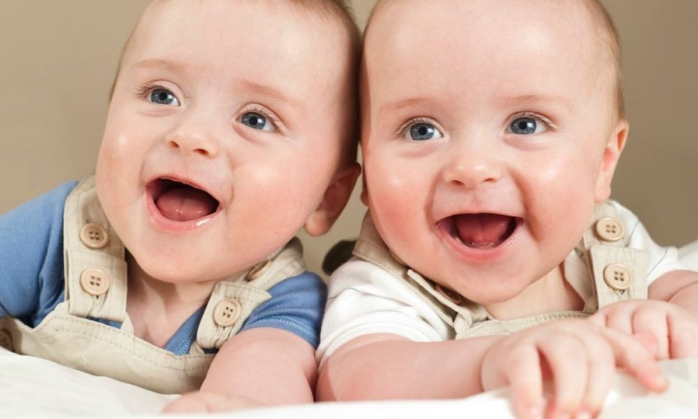 You’re parents to twins and becoming impossible to manage? These tips can make your life stress-free