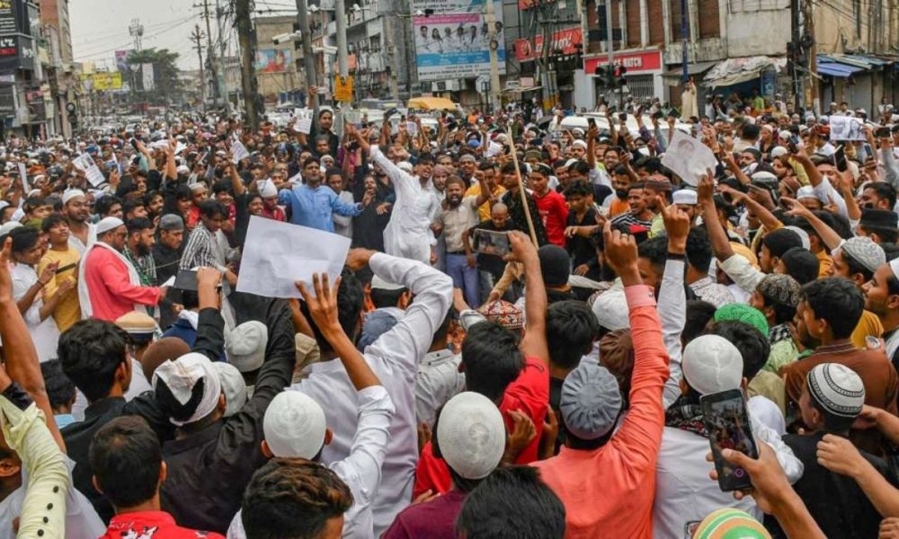 Prophet Row: Over 20 people injured and 2 dead in Ranchi’s protest; Police fired to control mob