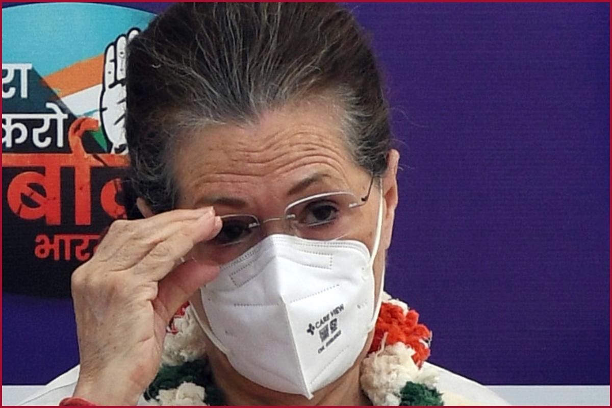 Congress President Sonia Gandhi writes to ED seeking postponement of appearance till complete recovery from Covid