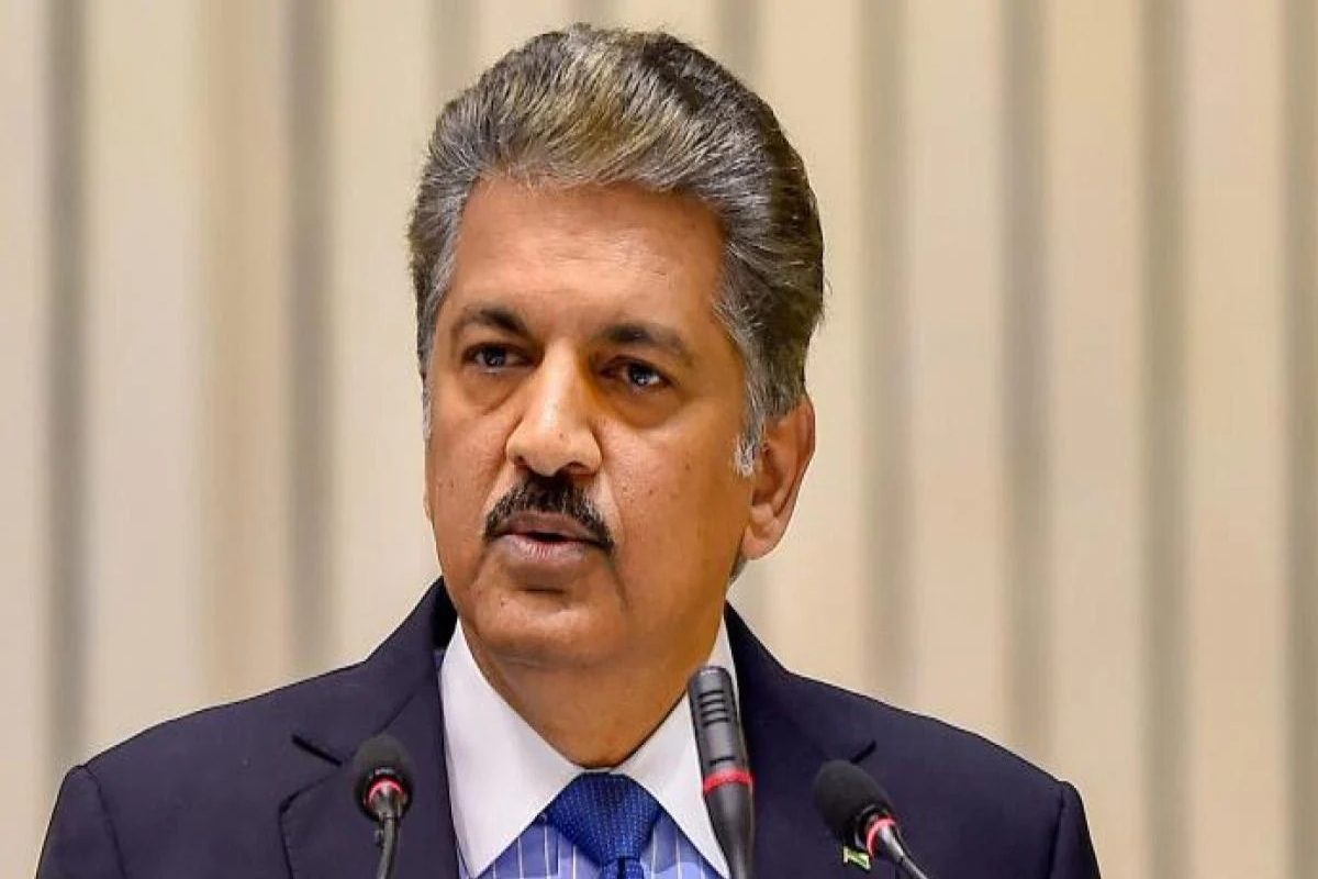 “Nature’s Revenge”: Anand Mahindra shares amusing VIDEO of men cutting down tree, here’s what happens next