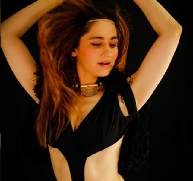 Sanjeeda Shaikh Flaunts Her Busty Figure