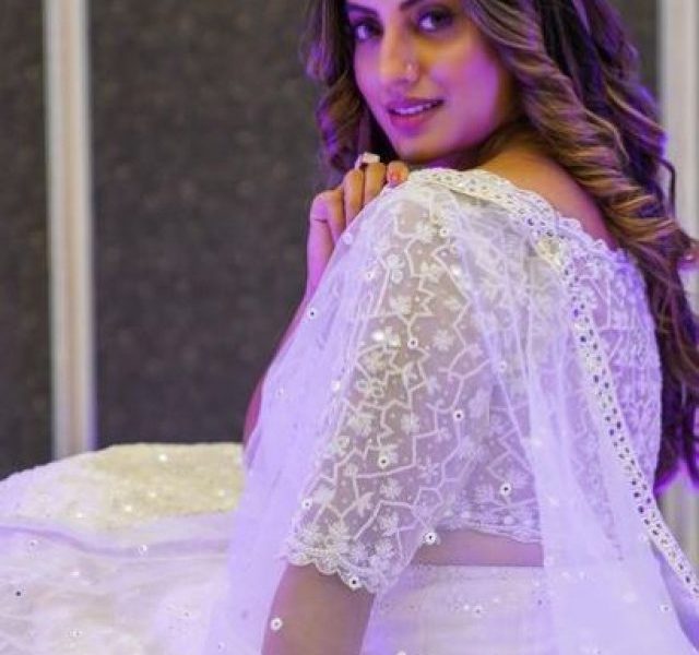Akshara Singh flaunts her white ensemble