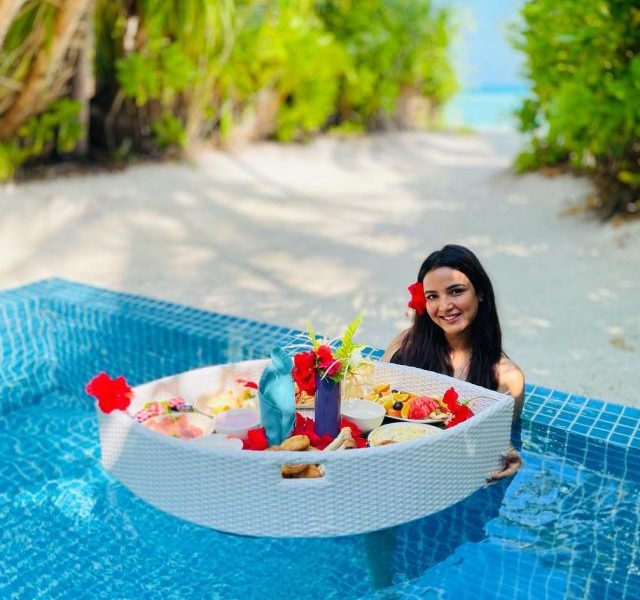 Jasmin Bhasin’s ‘travel’ diary