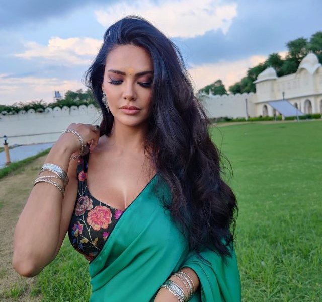 Esha Gupta ‘bored’ with bodycons, now dons saree