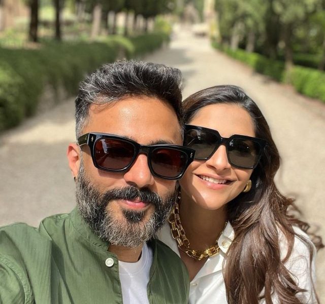 Sonam Kapoor and Anand Ahuja enjoy babymoon in Italy