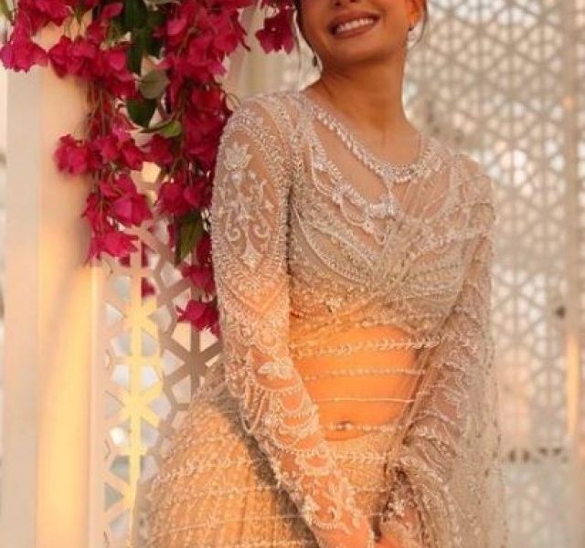 Jacqueline Fernandez’s sultry look in stunning saree