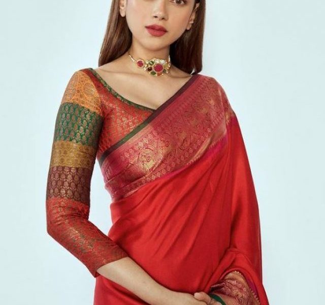 Aditi Rao Hydari’s stunning looks in different Shades of Saree