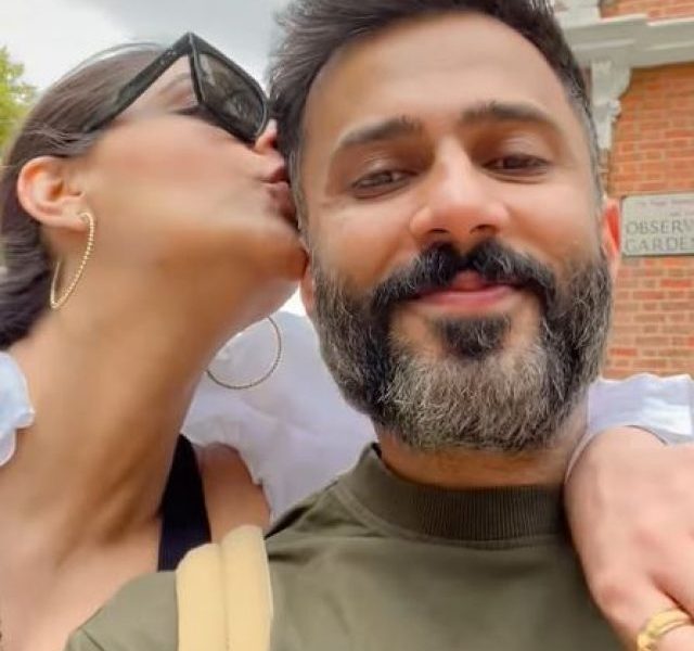 And the week of the birthday begins with a kiss: Sonam Kapoor