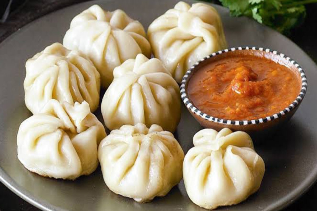 Experts ask to chew before swallowing after man chokes on momo, dies
