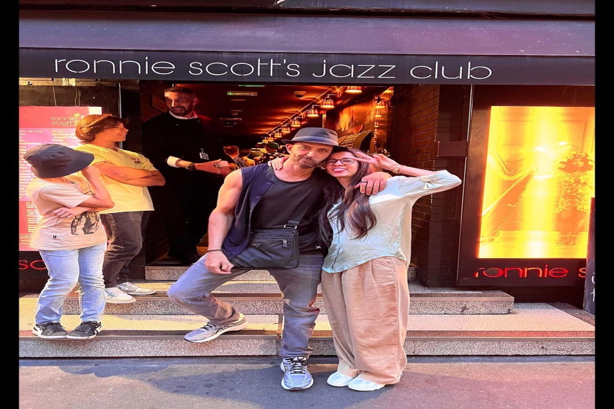 Hrithik Roshan enjoys jazz music with girlfriend Saba Azad