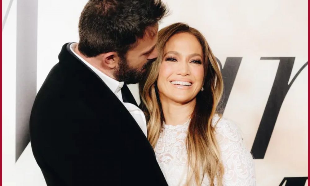 Ben Affleck and Jennifer Lopez share passionate kiss; Fans send them congratulatory wishes