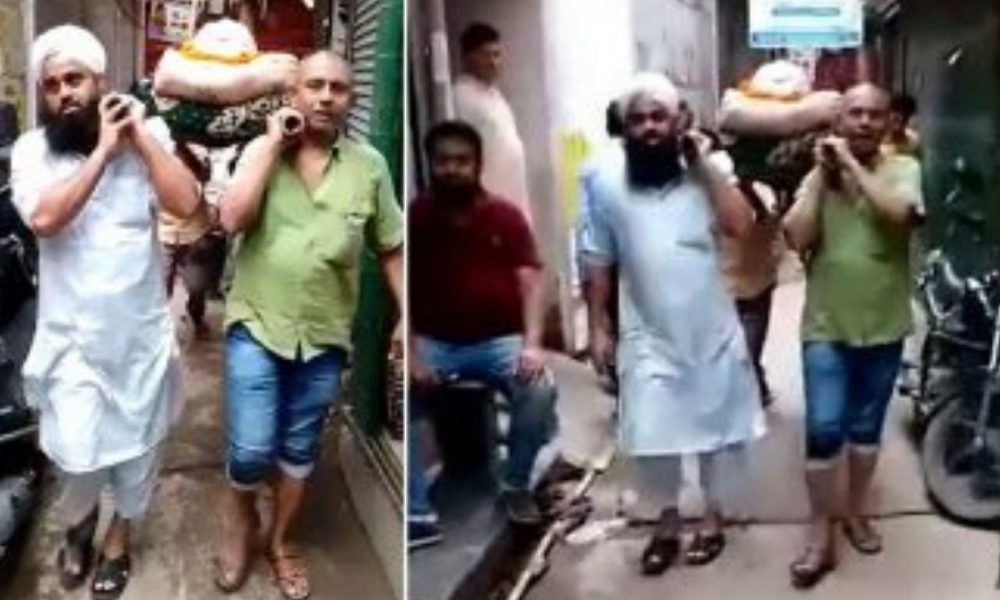 Bihar: Muslim family perform last rites of their Hindu employee