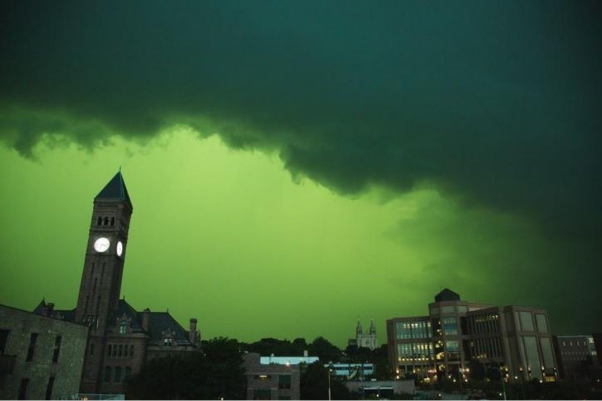 Explainer: What made the skies in the United States turn green?