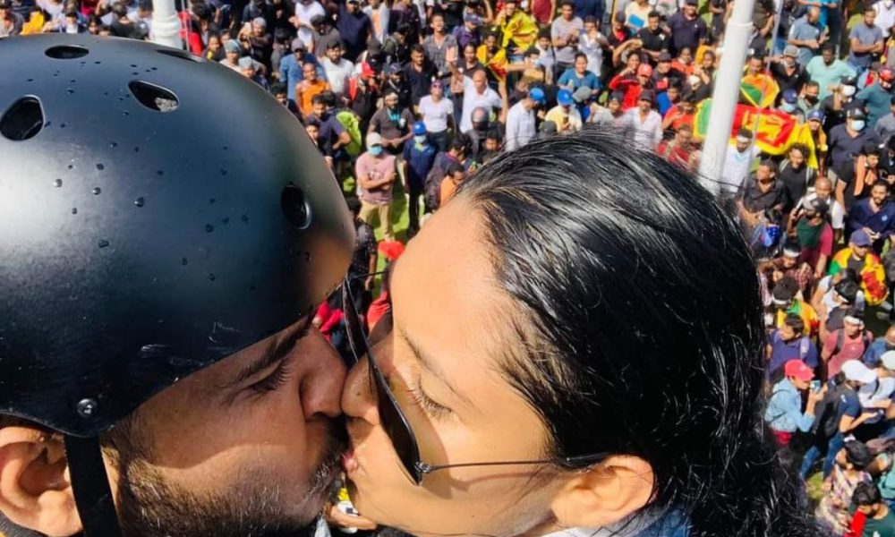 Love before war: Couple indulge in PDA amidst strong protest in Sri Lanka goes viral (SEE REACTIONS)