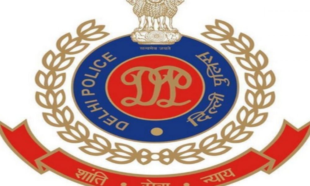 Delhi Police busts illicit liquor factory, one arrested