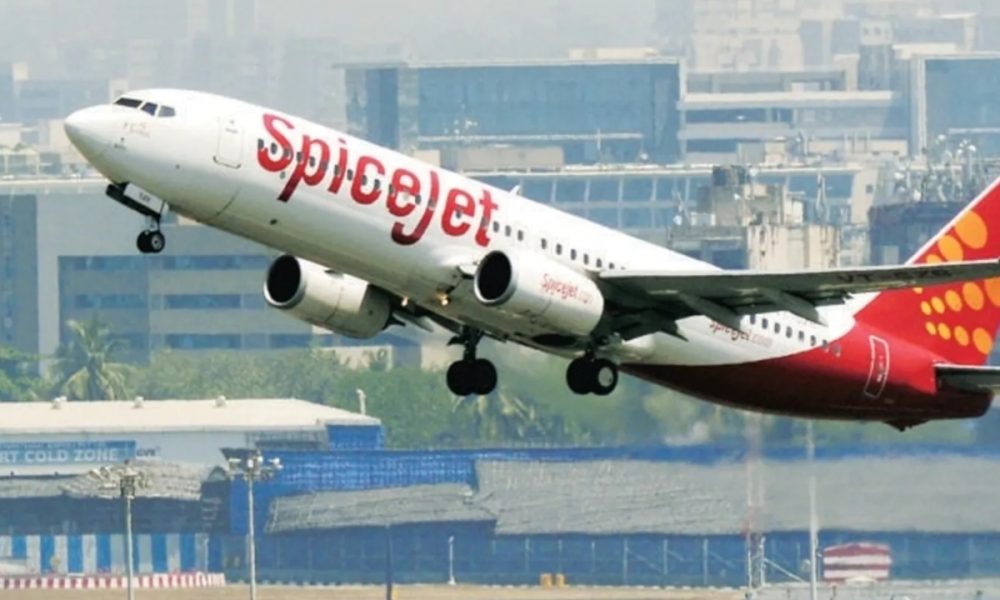 WATCH: Jabalpur-bound SpiceJet flight returns to Delhi after smoke detected in plane