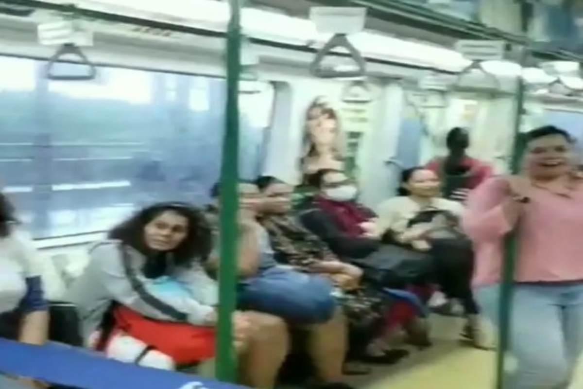 Women bond over antakshari in Mumbai metro for a good cause: Here’s Why