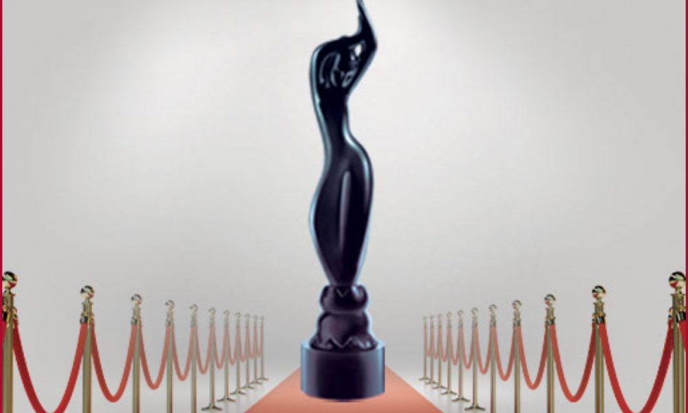Filmfare Awards 2022: Check hosts of award show; How and where to buy ticket from