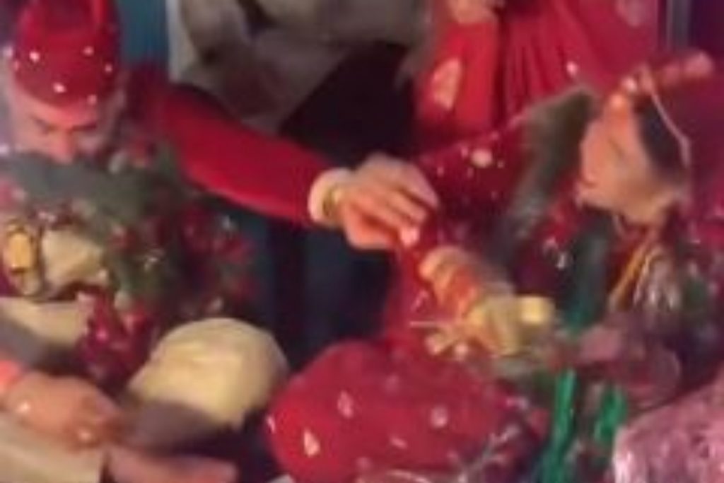 Bride Slaps Groom During Wedding Ceremony Video Goes Viral On Internet 0264