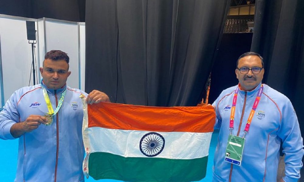 CWG 2022: Sudhir wins India’s 1st gold in para powerlifting, netizens go gaga