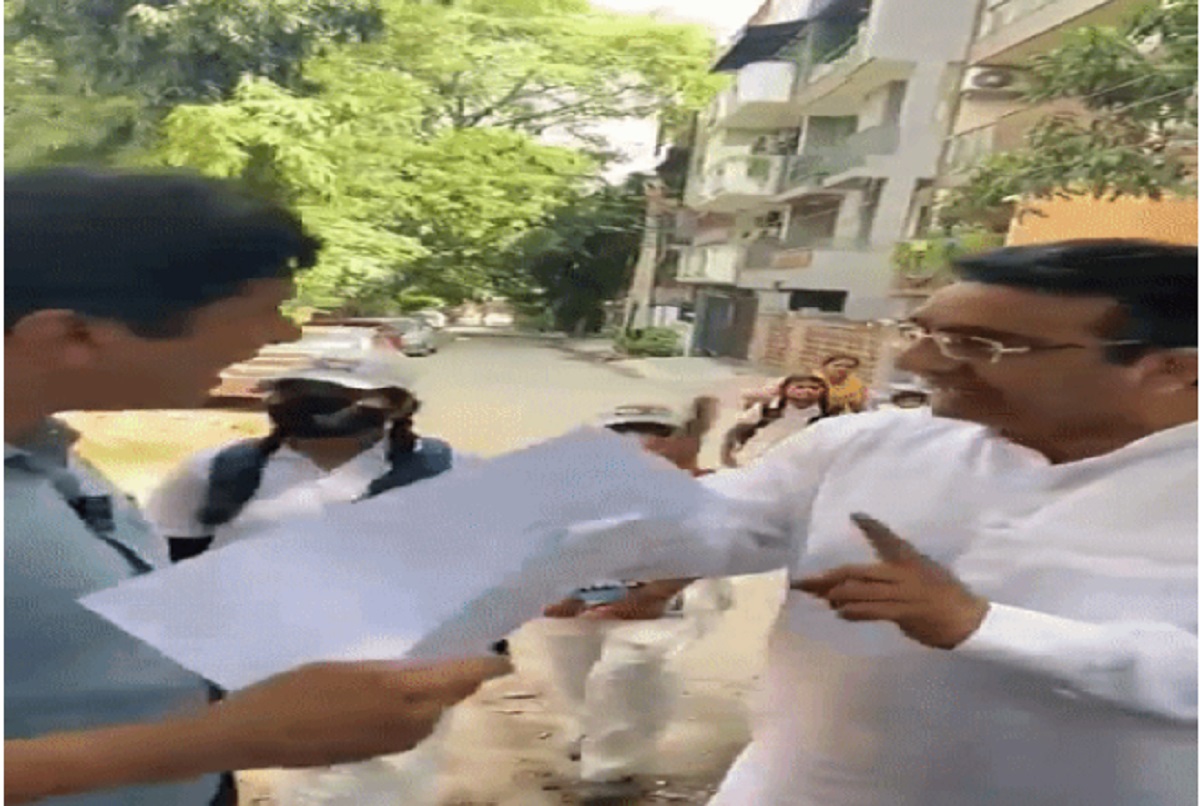 BJP’s Gaurav Bhatia & AAP’s Saurabh Bhardwaj spar during ‘reality check’ of Delhi schools, share spat Videos