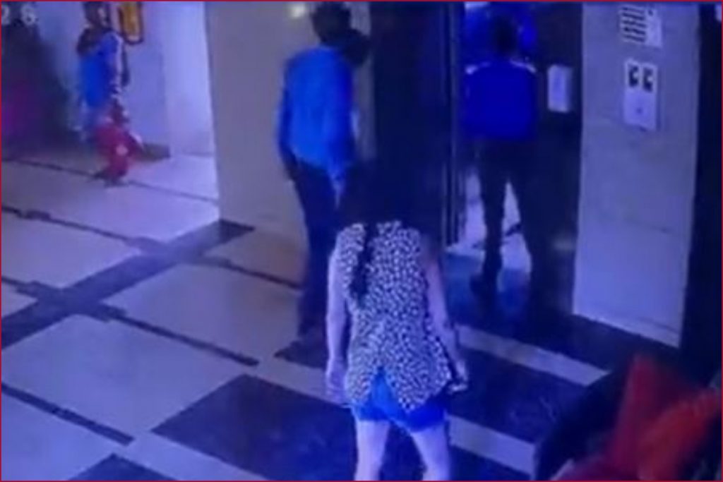 FIR lodged against Gurugram man for slapping guards who rescued him after he was trapped in elevator