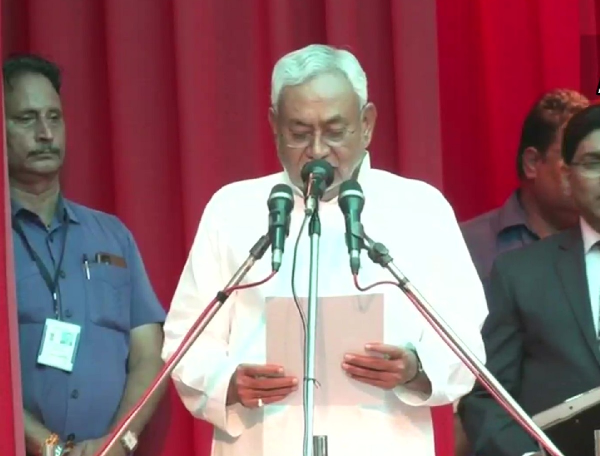 Nitish Kumar takes oath as Bihar CM for 8th time, Tejashwi is his deputy