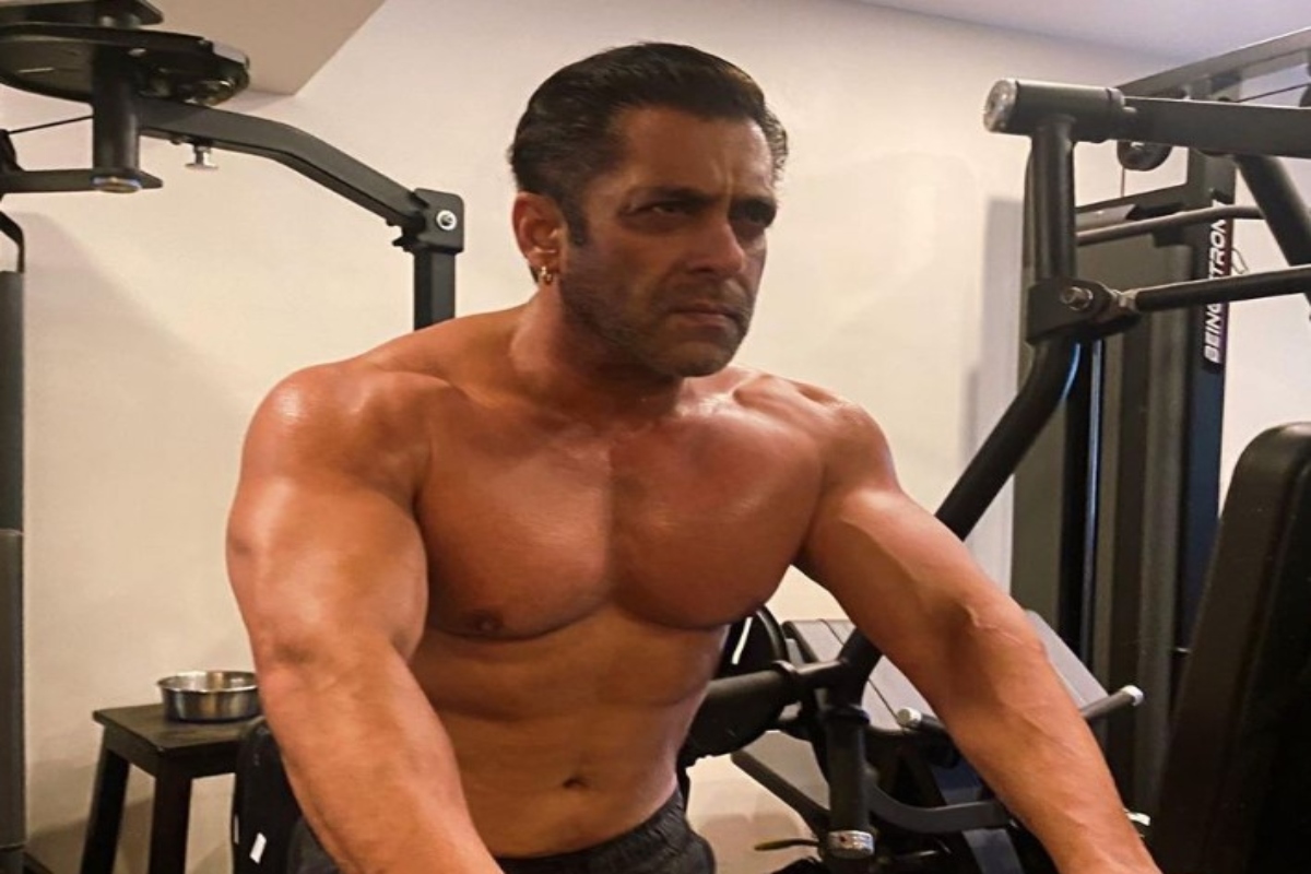 Salman Khan flaunts his chiselled chest in a new picture